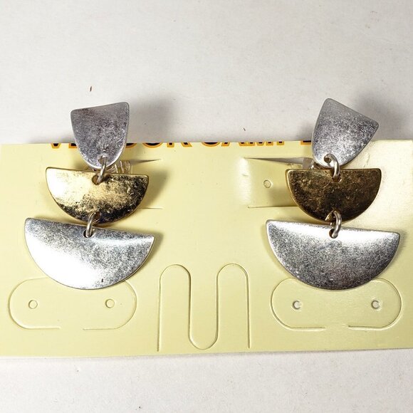 Dual tones 1.25 inches Drop Dangle Clip-on Earrings - Picture 3 of 6